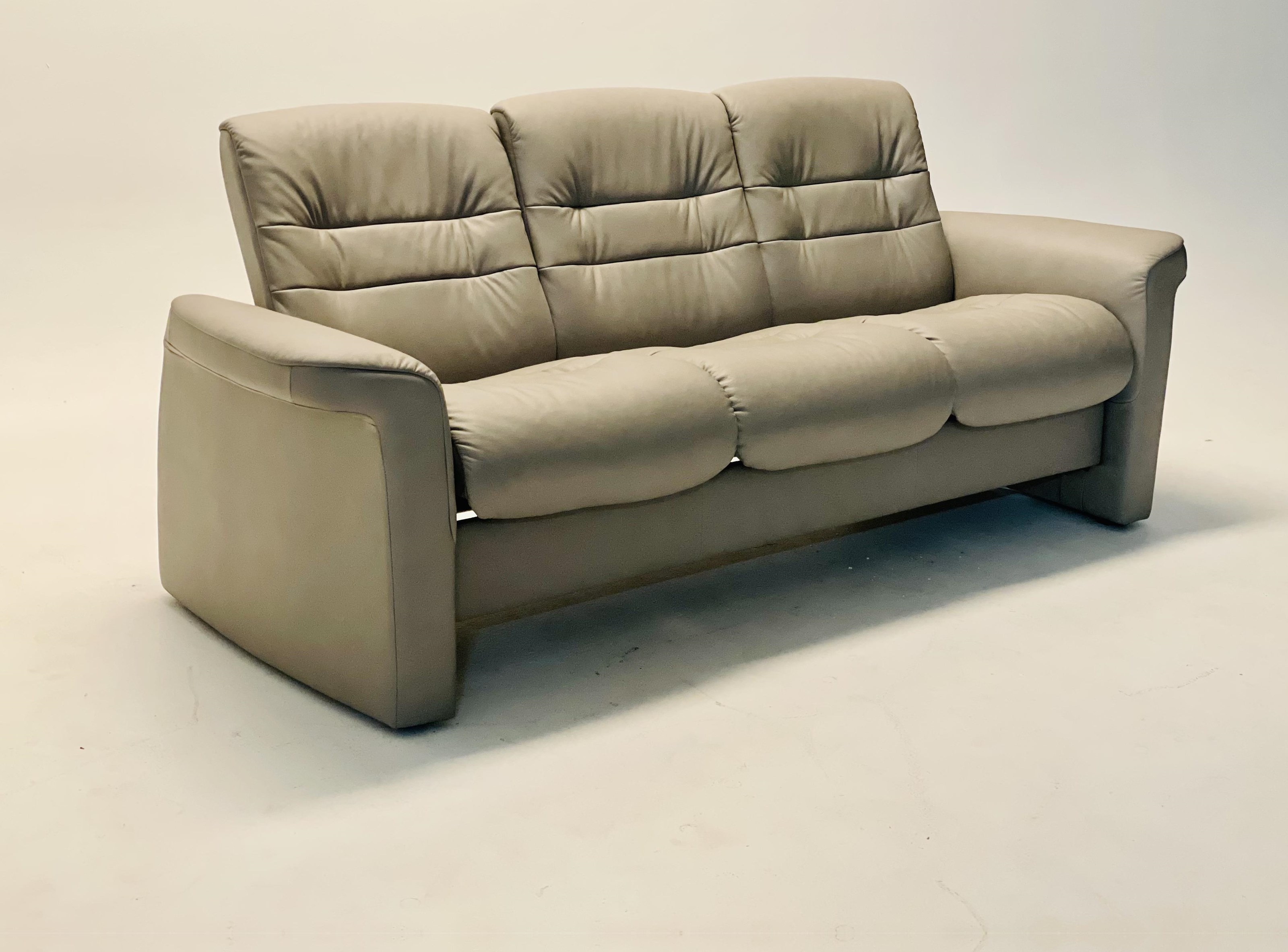 Low back reclining deals sofa